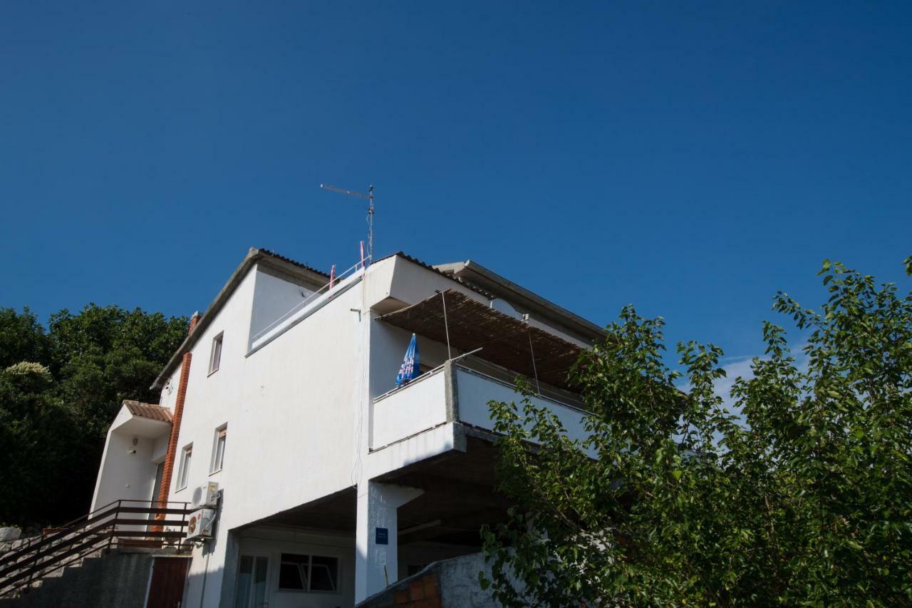Apartments Renata Kampor Bagian luar foto